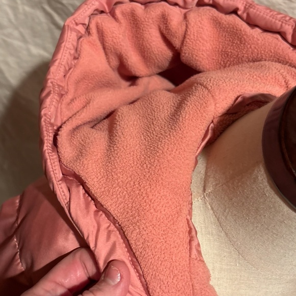 Old Navy puffer coat, 3T, coral pink - Picture 4 of 11